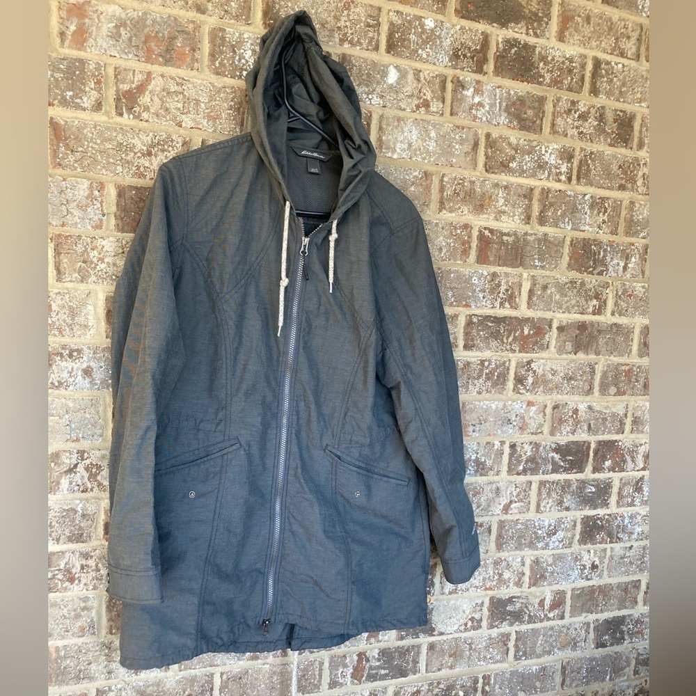 Women's Eddie Bauer gray lightweight zip up jacket. Size L - Picture 3 of 11